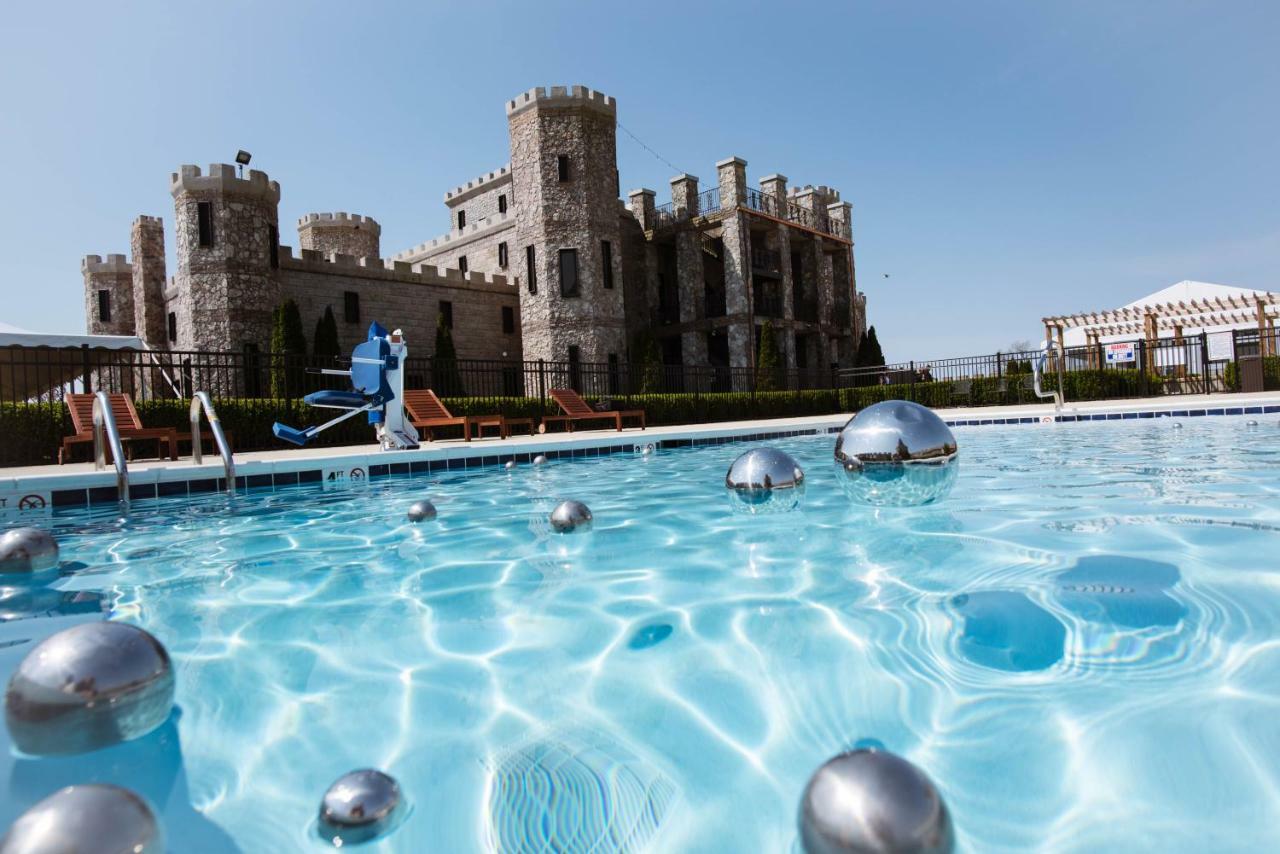 Kentucky Castle Versailles Exterior foto